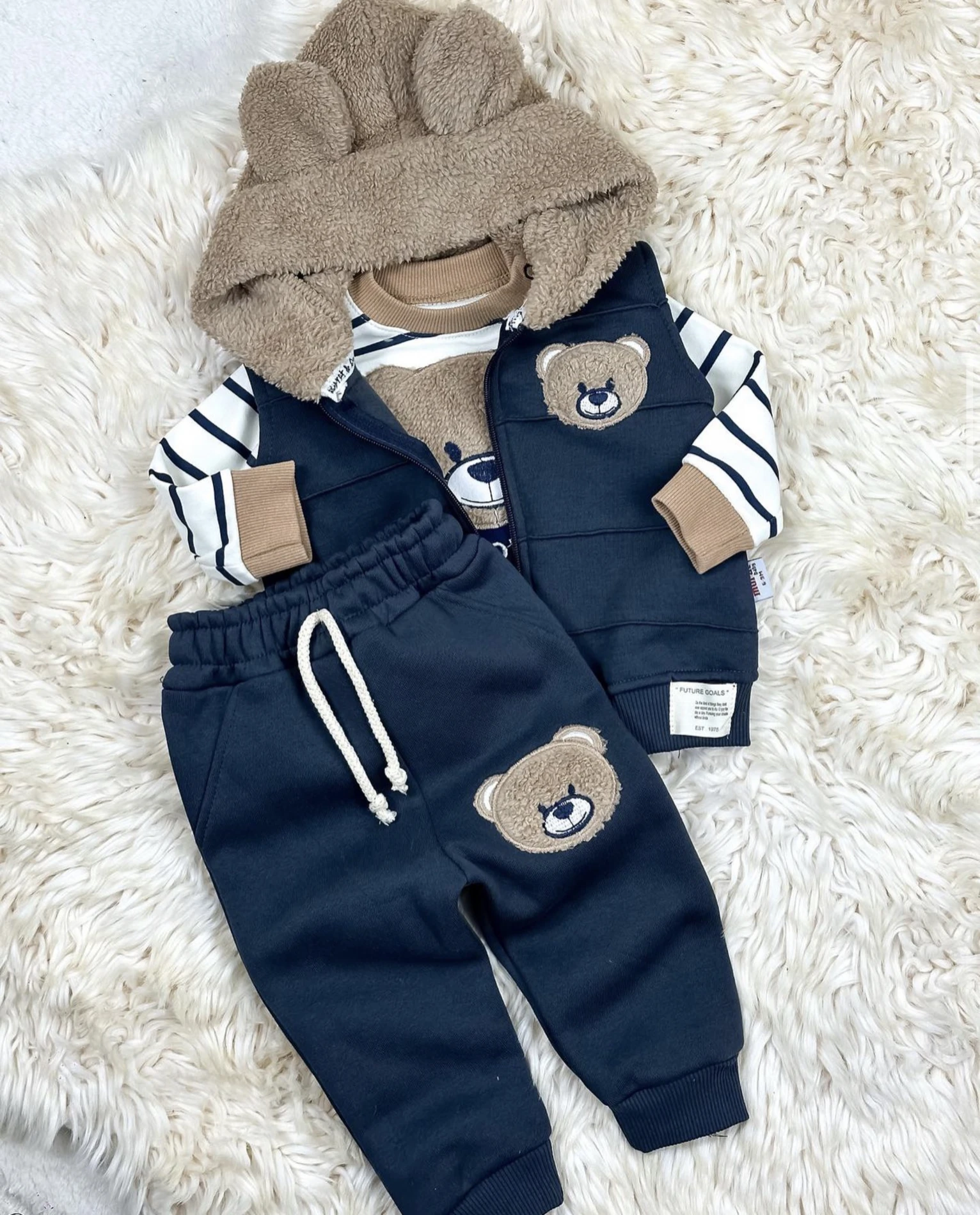 Bebek Takım Yelekli Peluş Şapkalı 6-18 Ay Arası  